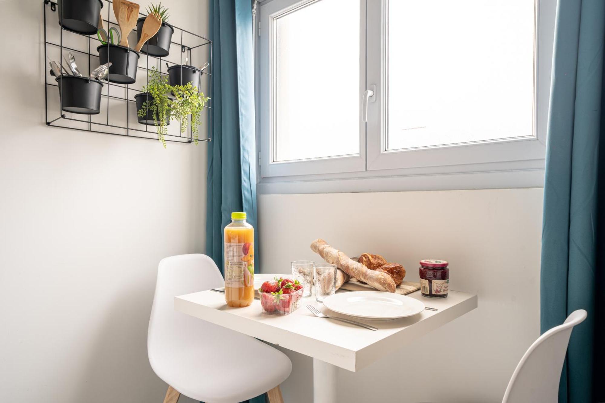 Suite Le Studio Litchi Baigne De Lumieres & Proche Des Plages 생나제르 외부 사진